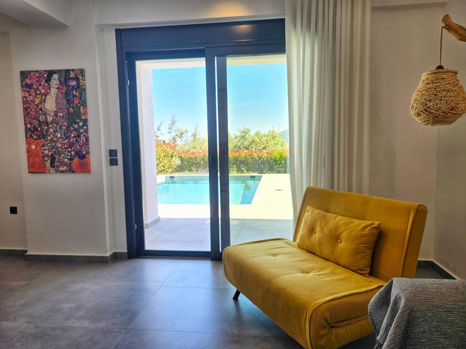 Nemesis Luxury Villas Apolpaina ภายนอก รูปภาพ